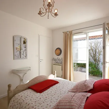 Maison La Couarde-sur-mer, 5 Pieces, 6 Personnes - Fr-1-258-94 Willa *